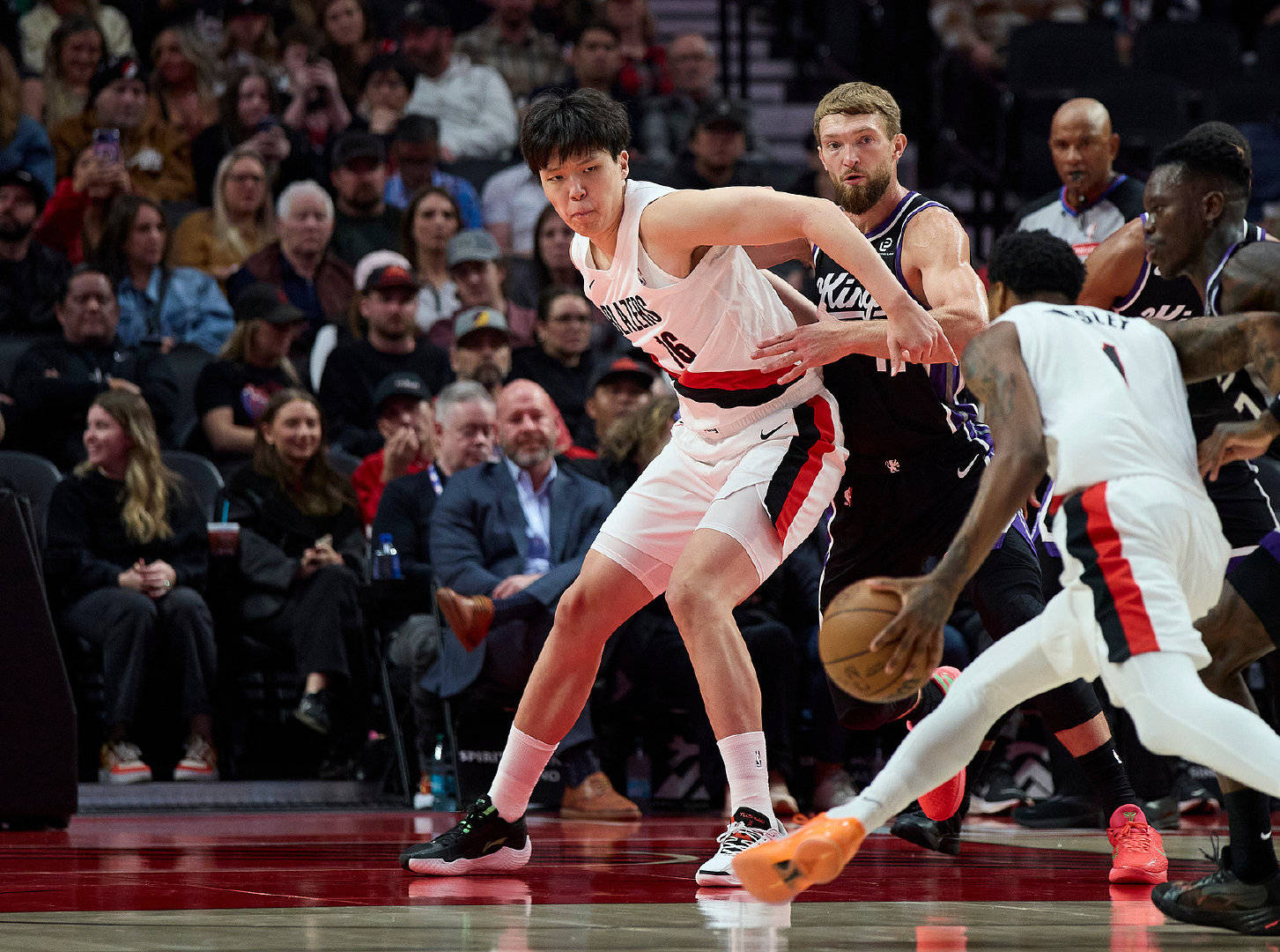 关于开拓者率先进球,展现强大实力的信息 关于开拓者率先进球,展现强大实力的信息