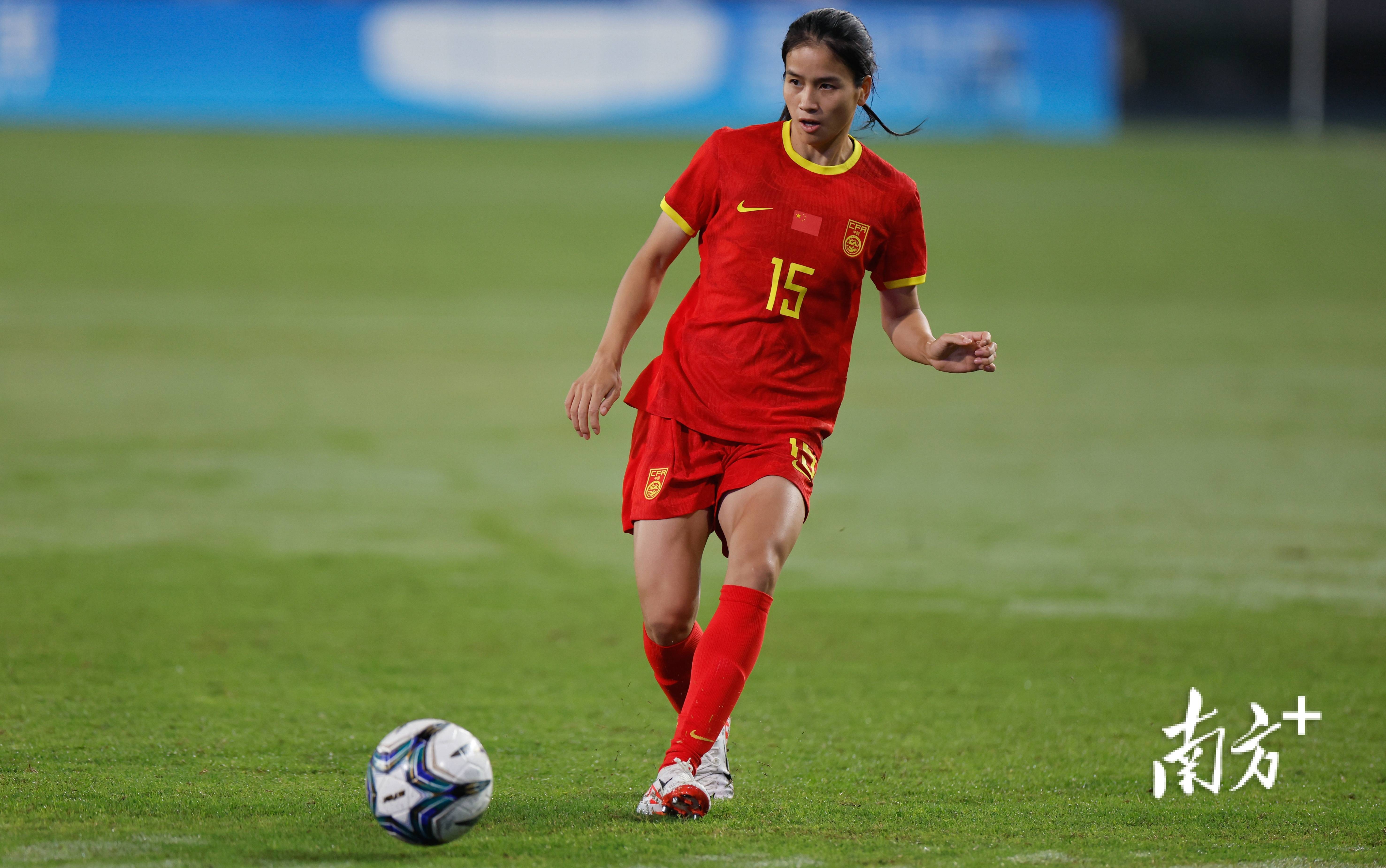 包含中国女足在世界足球赛事中斩获胜利的词条