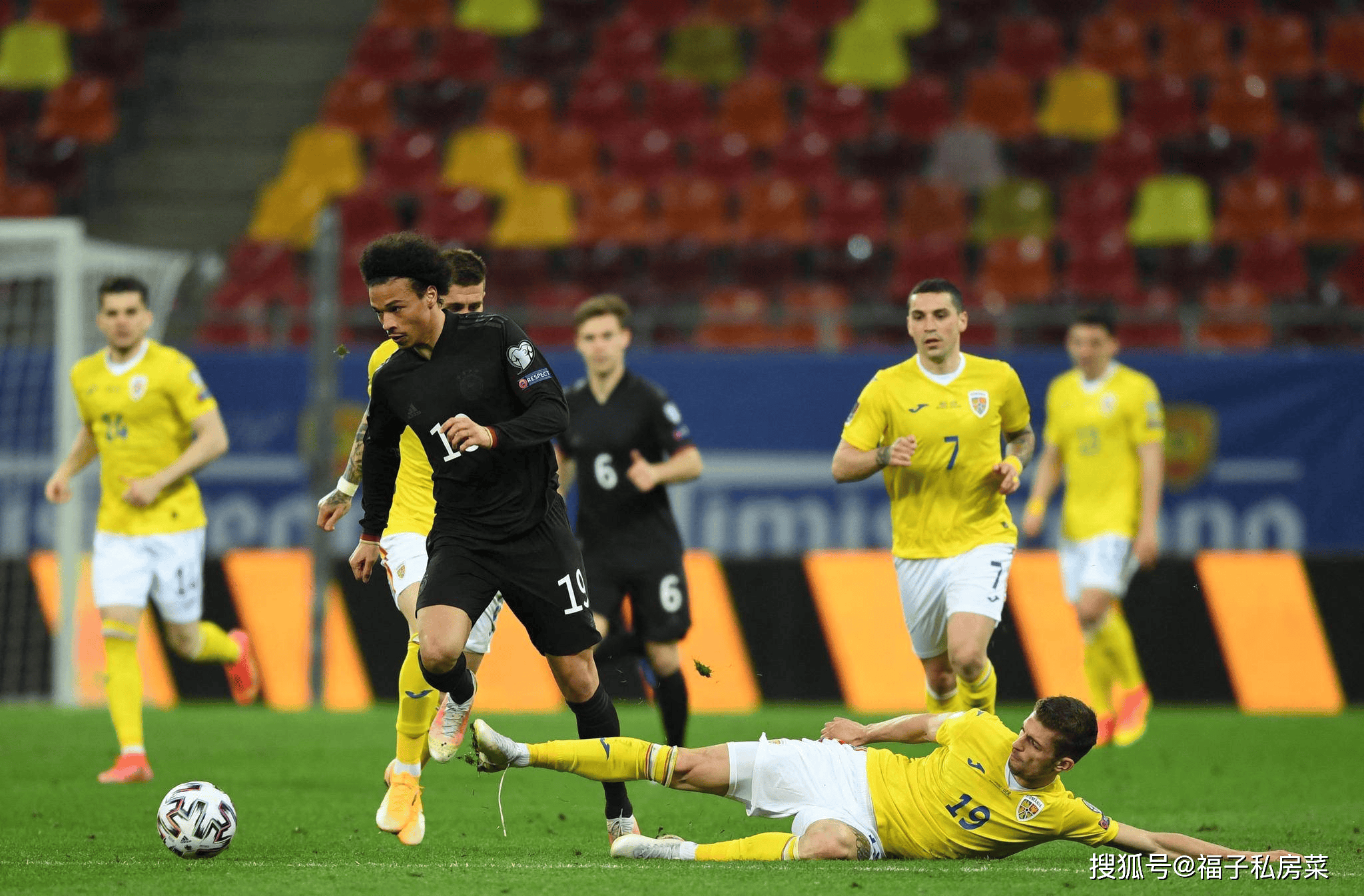 足球比赛的热度引发广泛关注，球迷乐此不疲的简单介绍