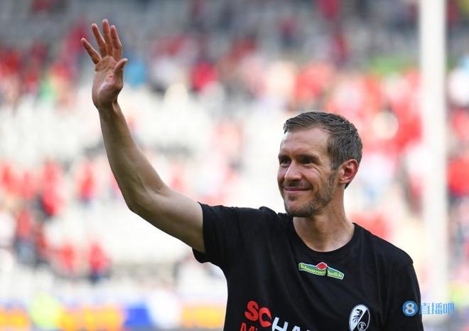 弗赖堡在主场遭遇失利，士气低迷的简单介绍