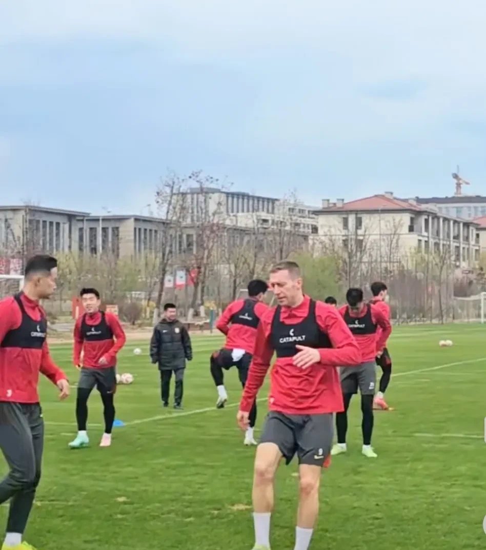 关于吉林长春亚泰队员展现出色技术,获得胜利的信息 关于吉林长春亚泰队员展现出色技术,获得胜利的信息