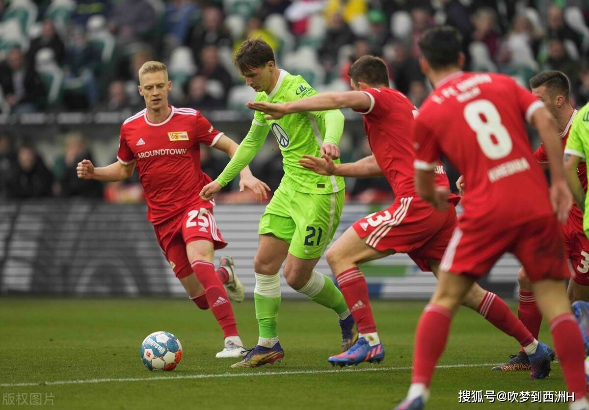 华尔夫斯堡主场击败阿森纳，保级希望增加