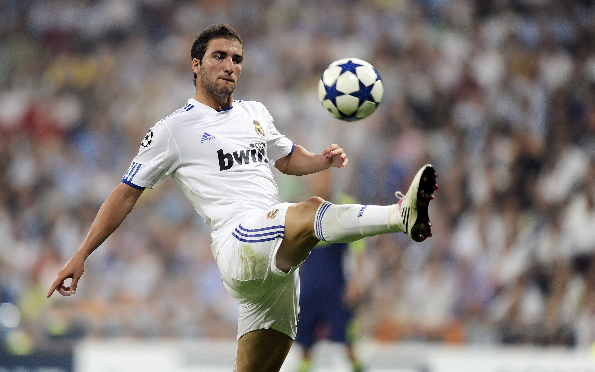 绿茵场上的命运交响曲，蒂亚戈的爆发与卡塔尔的决胜局绝杀