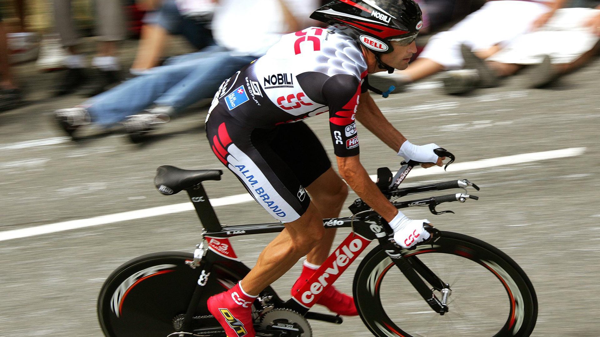 波兰铁骑力克马赛，新星加维状态火热引领战术革命